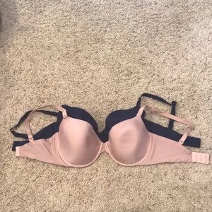 Pack of two Victoria’s Secret Bras 36DD